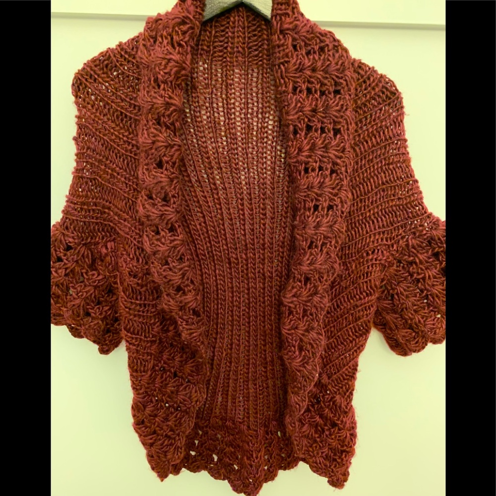 Burgundy 3/4 length sweater